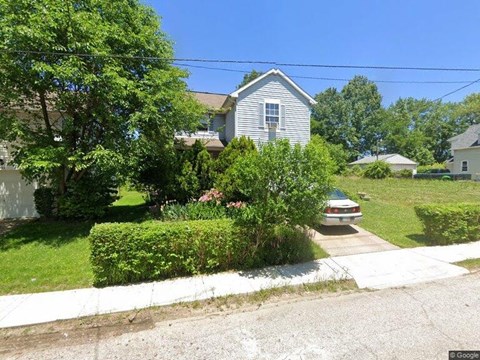 9415 Reno Ave 3 Beds Apartment for Rent