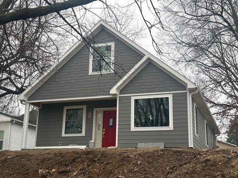 304 Mound Street 4 Beds Apartment for Rent