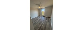 2 Bedrooms, 1 Bathroom
