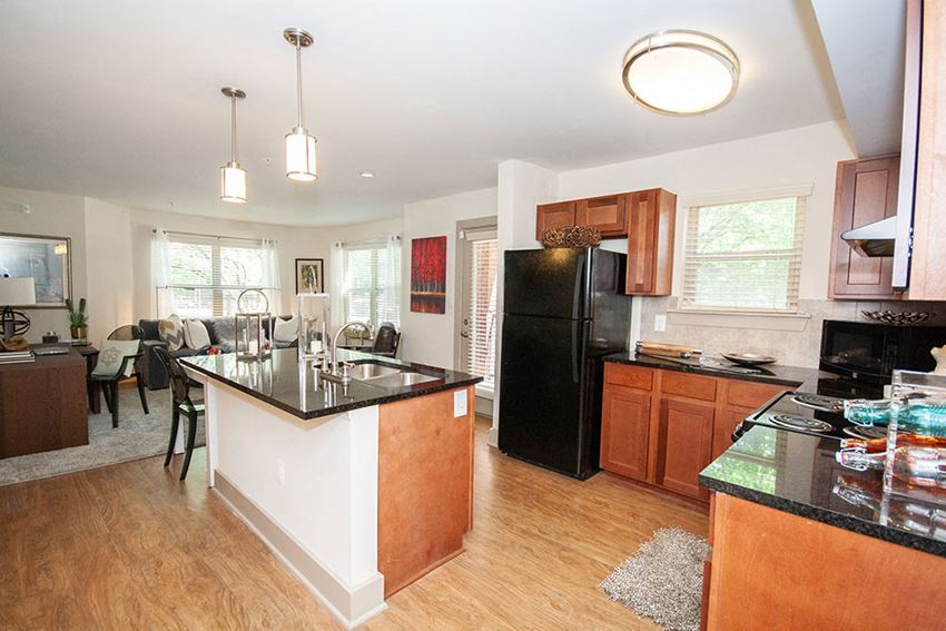 Large Kitchen with Island Large Kitchen with island at Centennial Place in Atlanta, Georgia