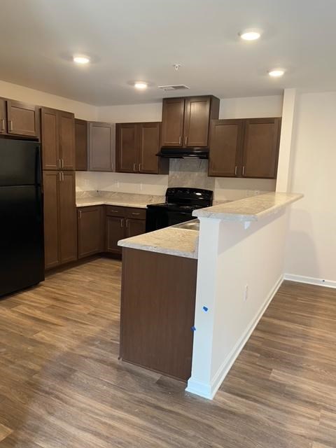 15 Ashmont Lane 3-4 Beds Apartment for Rent