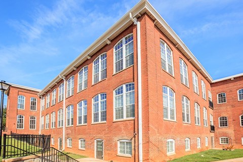 3327 North Davidson Street Studio Apartment for Rent