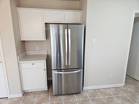 1426 Cartwright Rd 5 Beds Apartment for Rent