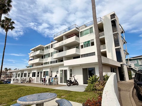 420 Avenida Monterey, Unit 1 C Studio Apartment for Rent