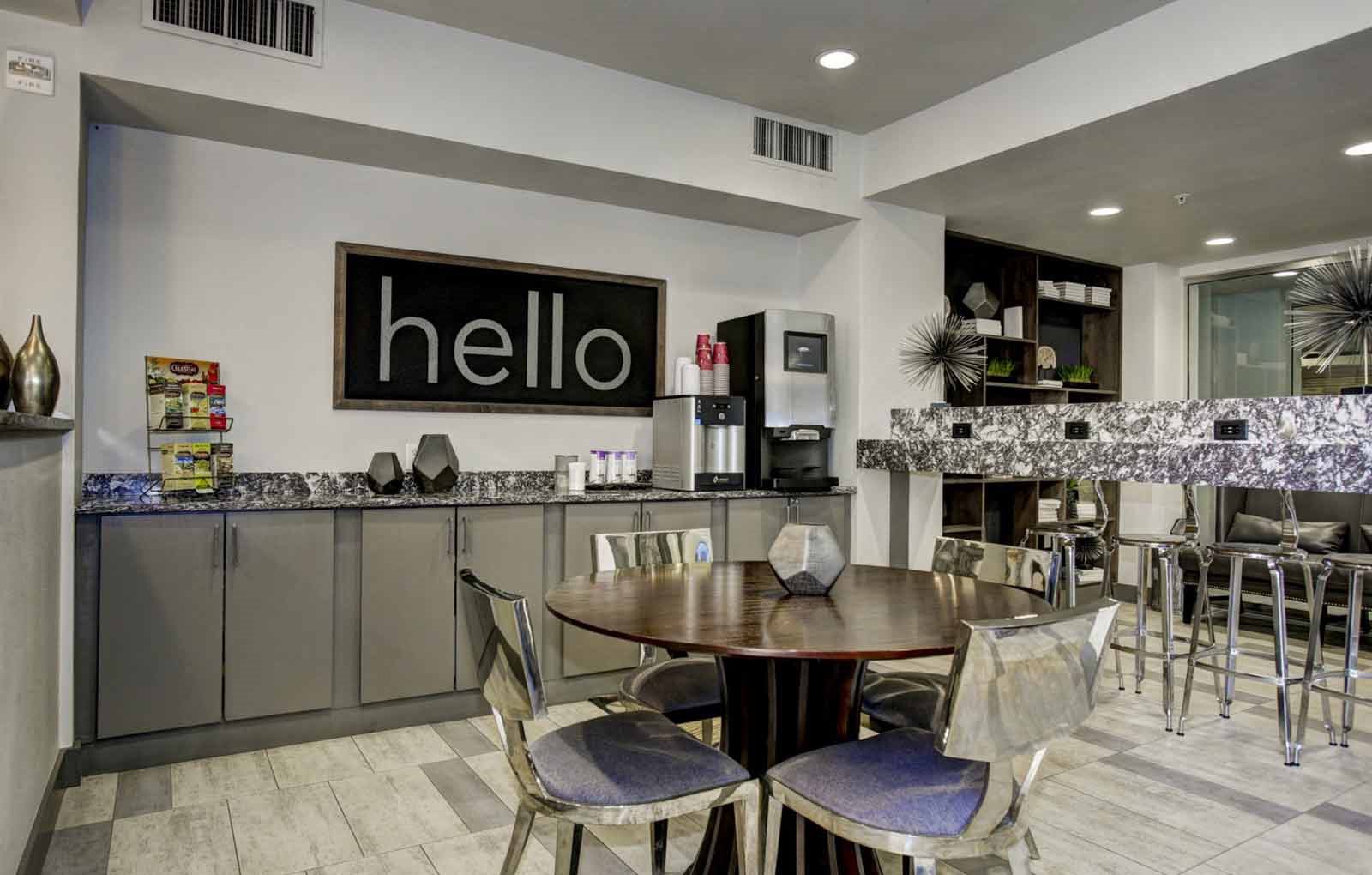 Riverfront Apartment Homes Denver Station at Riverfront Park