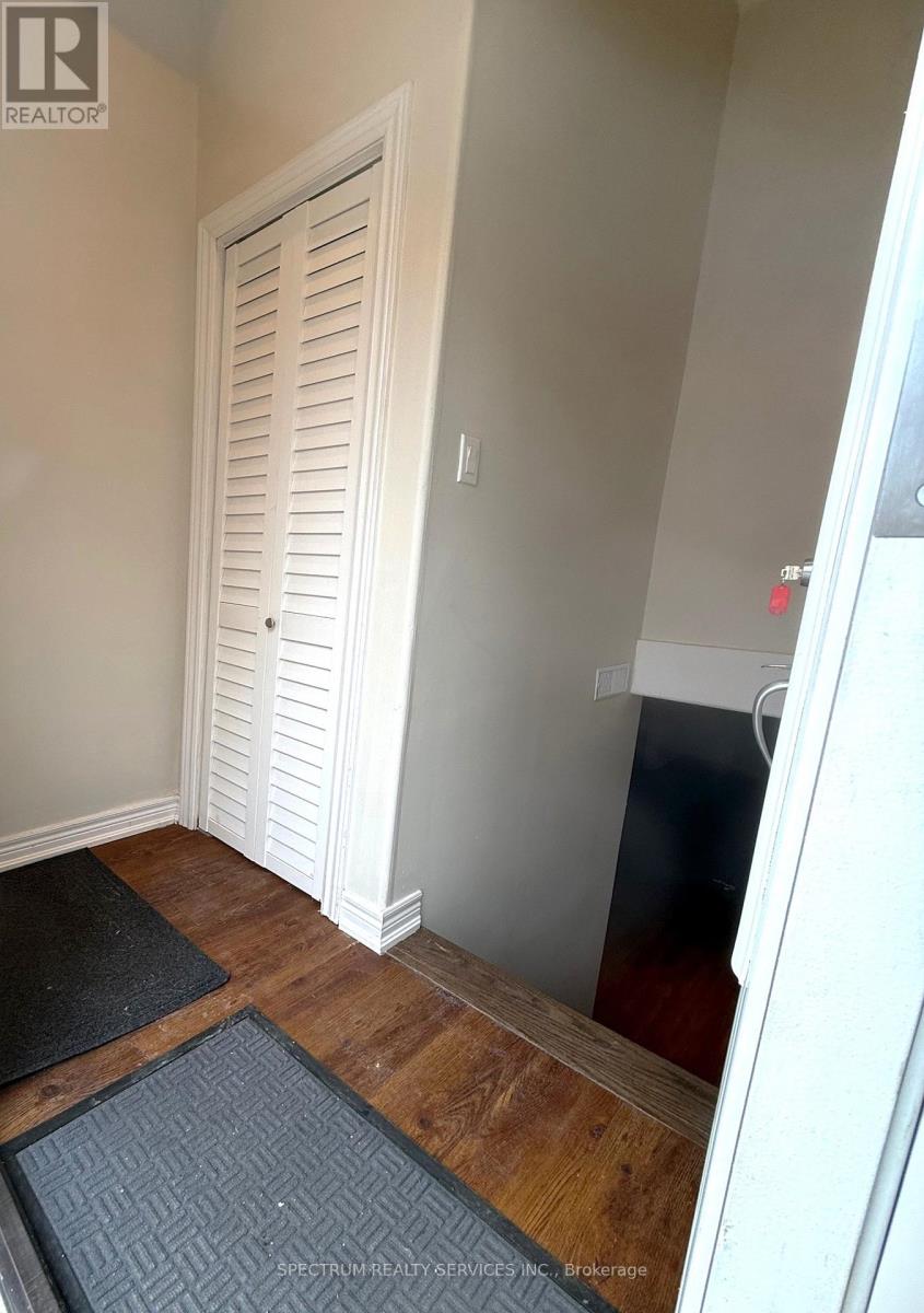LOWER - 1002 WESTON ROAD 1 House for Rent - Photo gallery 1