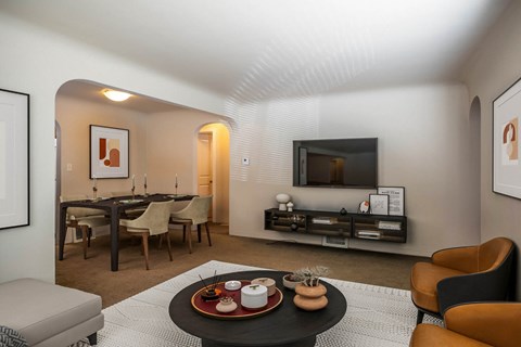 31 E Garland 2 Beds Apartment for Rent