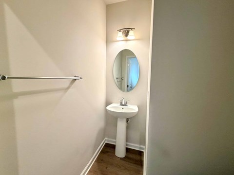 6067 Ives Ave 3 Beds Apartment for Rent