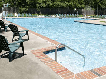 Pool at Troy Hills Village Apartments in Parsippany, NJ 07054