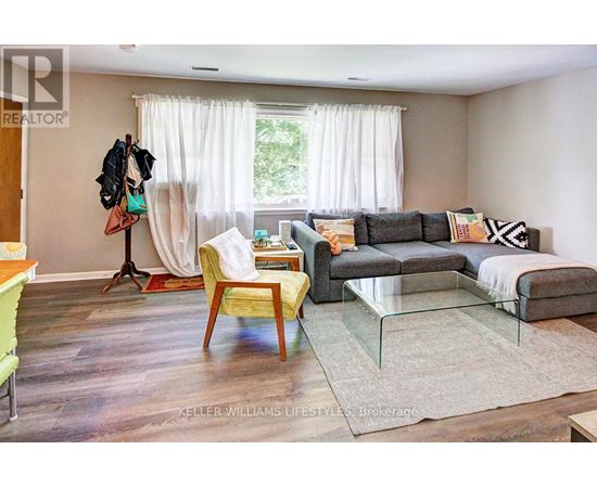 Source URL: https://ddfcdn.realtor.ca/listing/TS639084019221500000/reb13/highres/2/x12855202_10.jpg