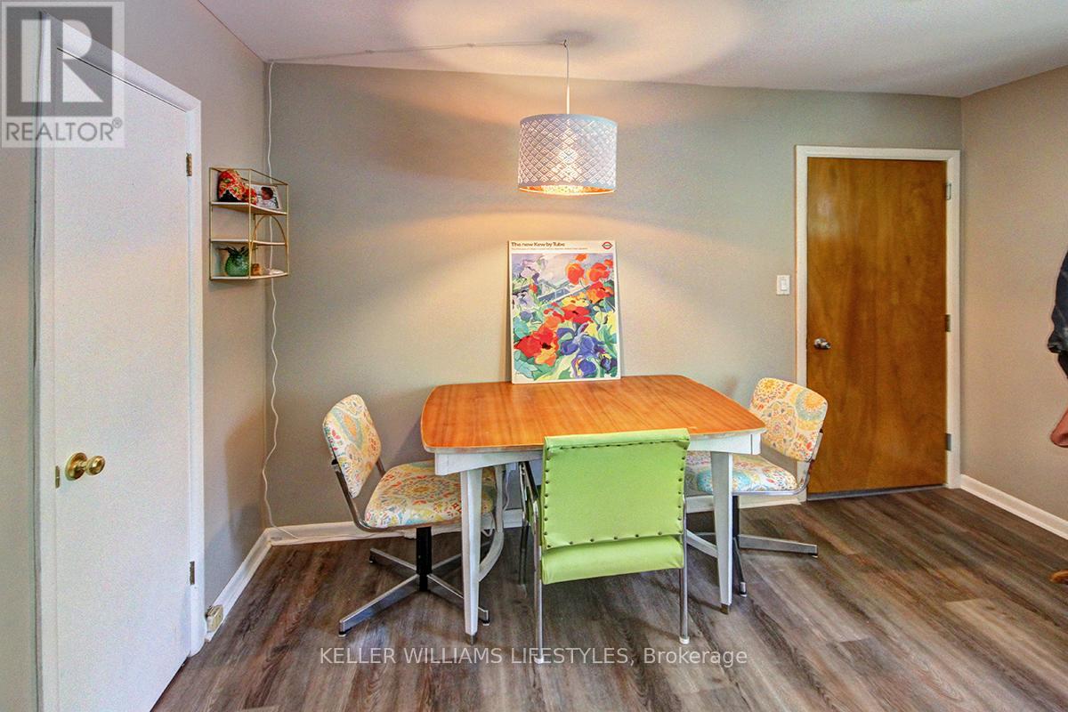 Source URL: https://ddfcdn.realtor.ca/listing/TS639084019221500000/reb13/highres/2/x12855202_11.jpg