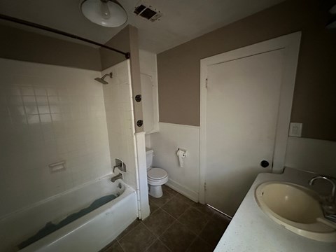 605 North 6Th Street 3 Beds Apartment for Rent