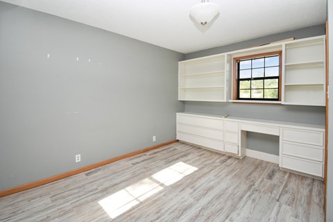 675 Evangeline Dr 3 Beds Apartment for Rent
