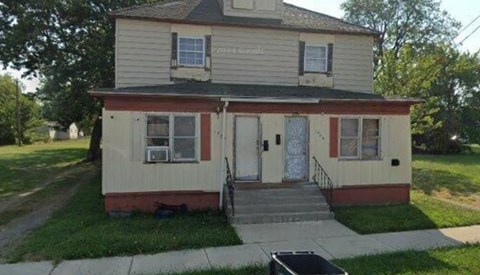 1223 S Main St 3-4 Beds Apartment for Rent
