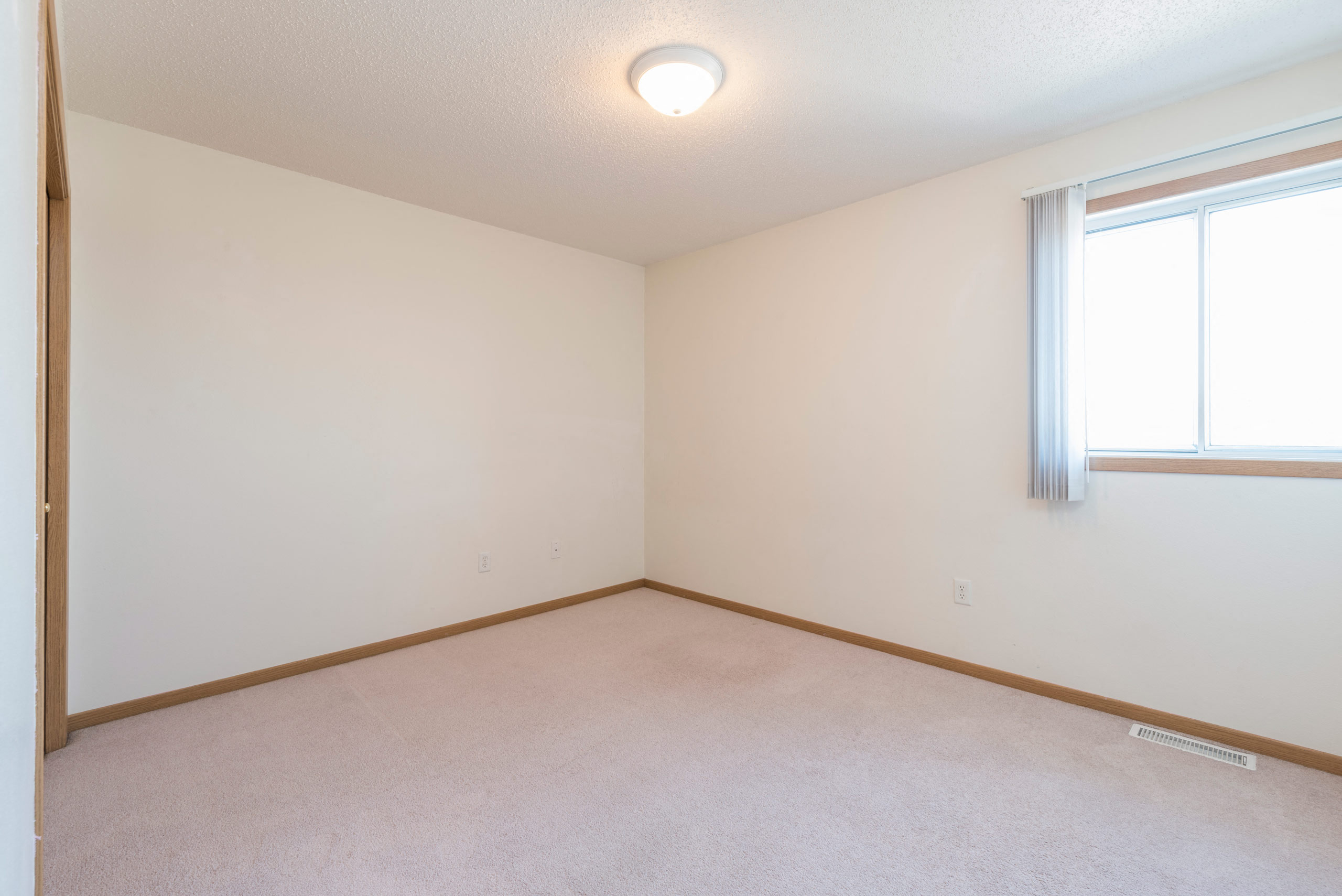 Pebble Creek Townhomes | Bedroom