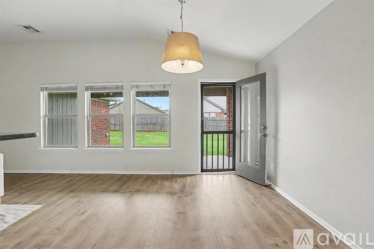 2520 NW 182nd St 3 Beds Single Family Home for Rent - Photo gallery 2