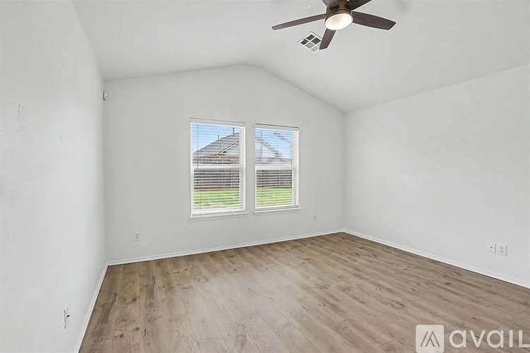 2520 NW 182nd St 3 Beds Single Family Home for Rent - Photo gallery 3