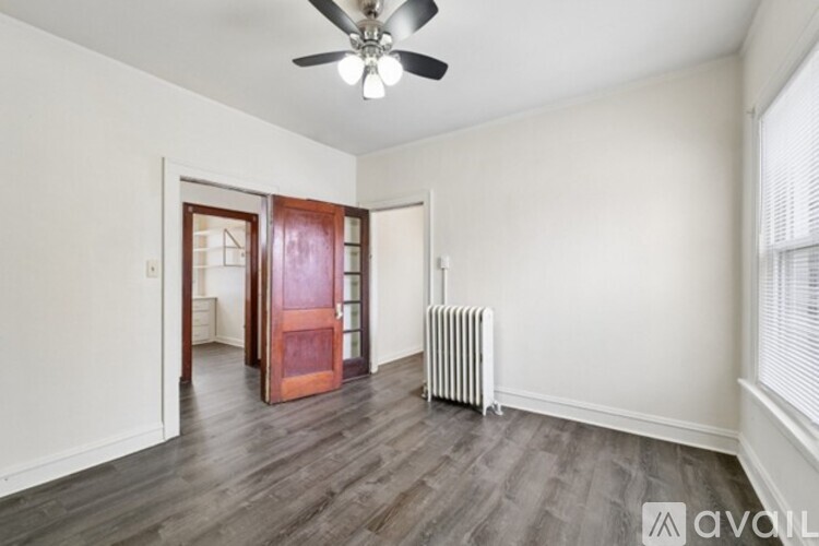 10226 South Charles 3 Beds Apartment for Rent - Photo gallery 1