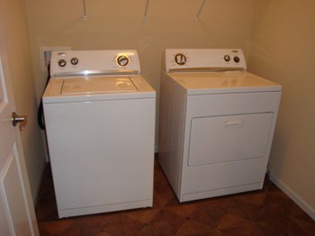 Laundry  at Blackstone Apartments, Fargo - Photo Gallery 6