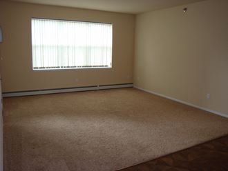 Unfurnished Living Area   at Blackstone Apartments, Fargo, ND, 58104