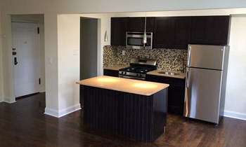 95-117 Ravine Avenue 1-2 Beds Apartment for Rent - Photo Gallery 6