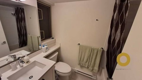 114-500 Royal Avenue 3 Beds Apartment for Rent