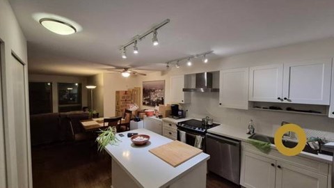 114-500 Royal Avenue 3 Beds Apartment for Rent