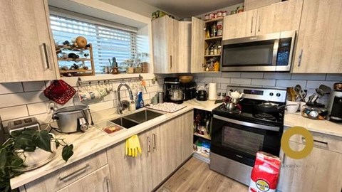 Basement Left-2554 Venables Street 2 Beds Apartment for Rent