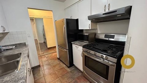 104-1835 Barclay Street 1 Apartment for Rent