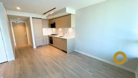 1109-3699 Sexsmith Road 2 Beds Apartment for Rent