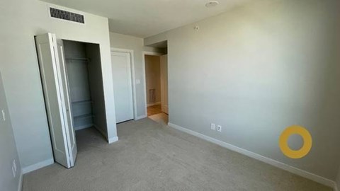 1109-3699 Sexsmith Road 2 Beds Apartment for Rent