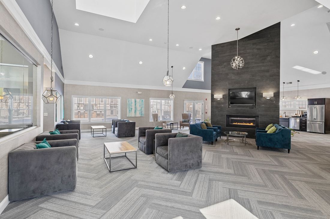 Mayfair Square Apartments photo