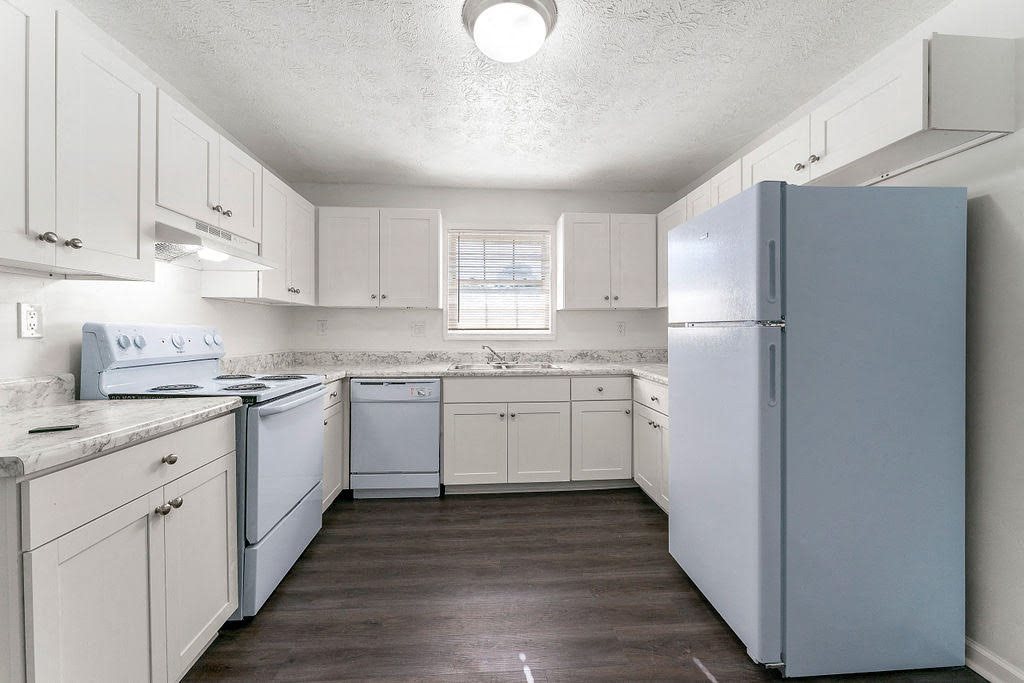 Summit Grove Apartments
