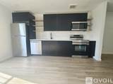 556 Market St