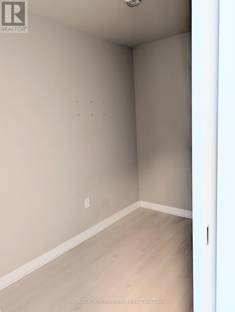 912 - 3900 CONFEDERATION PARKWAY 2 Beds Apartment, Condo, Home for Rent - Photo gallery 2