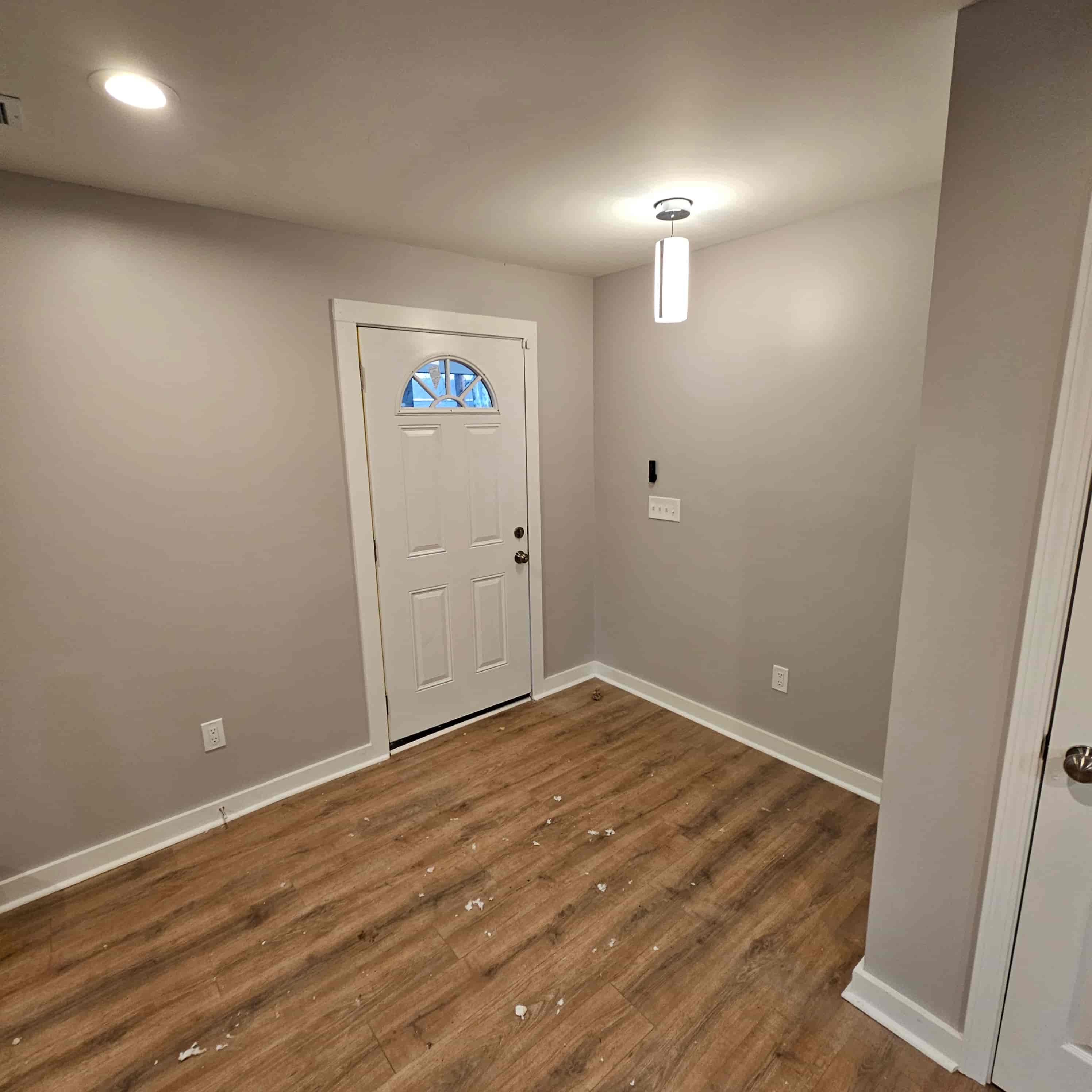 800 Hall Street 3 Beds House for Rent - Photo gallery 2