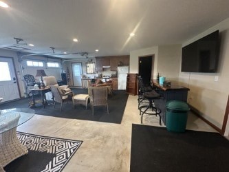 7712 Walnut Street 2 Beds Apartment for Rent
