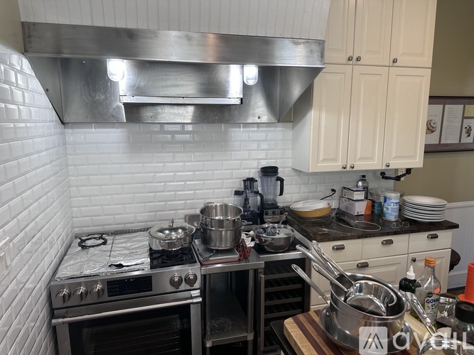 35 Hammond Street 2 Beds Single Family Home for Rent - Photo gallery 1