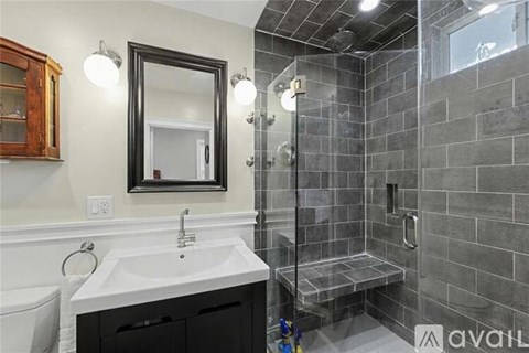35 Hammond Street 2 Beds Apartment for Rent