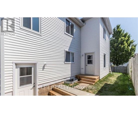 Source URL: https://ddfcdn.realtor.ca/listing/TS639094181721830000/reb82/highres/2/x12894212_2.jpg