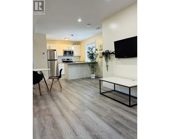 Source URL: https://ddfcdn.realtor.ca/listing/TS639094181721830000/reb82/highres/2/x12894212_4.jpg