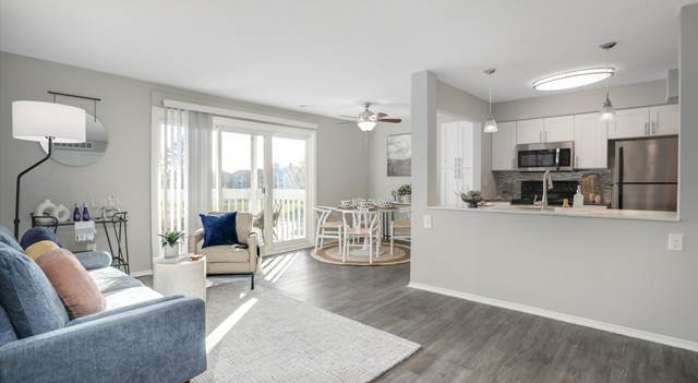 Retreat At Farmington Hills Apartments