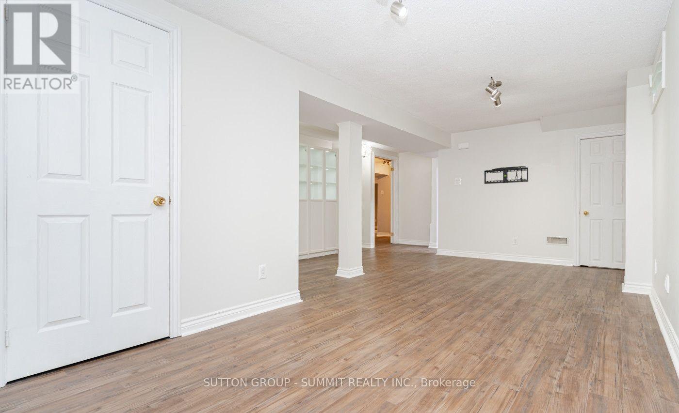 Source URL: https://ddfcdn.realtor.ca/listing/TS639094467823530000/reb82/highres/2/w12896912_10.jpg