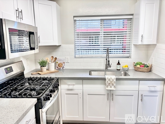 834 N 13th Ave 2 Beds Apartment for Rent - Photo gallery 1