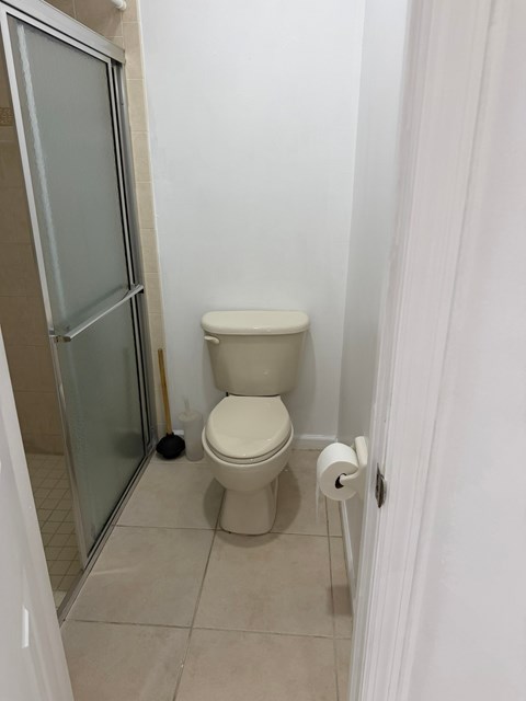 PR - 137 SW Meade Cir. 3 Beds Apartment for Rent