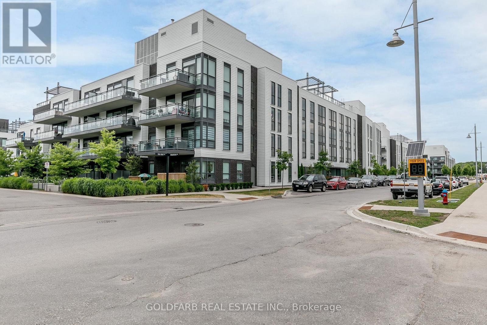 Source URL: https://ddfcdn.realtor.ca/listing/TS639098553758670000/reb82/highres/2/n12908242_1.jpg