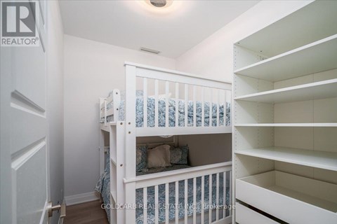 Source URL: https://ddfcdn.realtor.ca/listing/TS639112663158530000/reb82/highres/2/n12908242_15.jpg