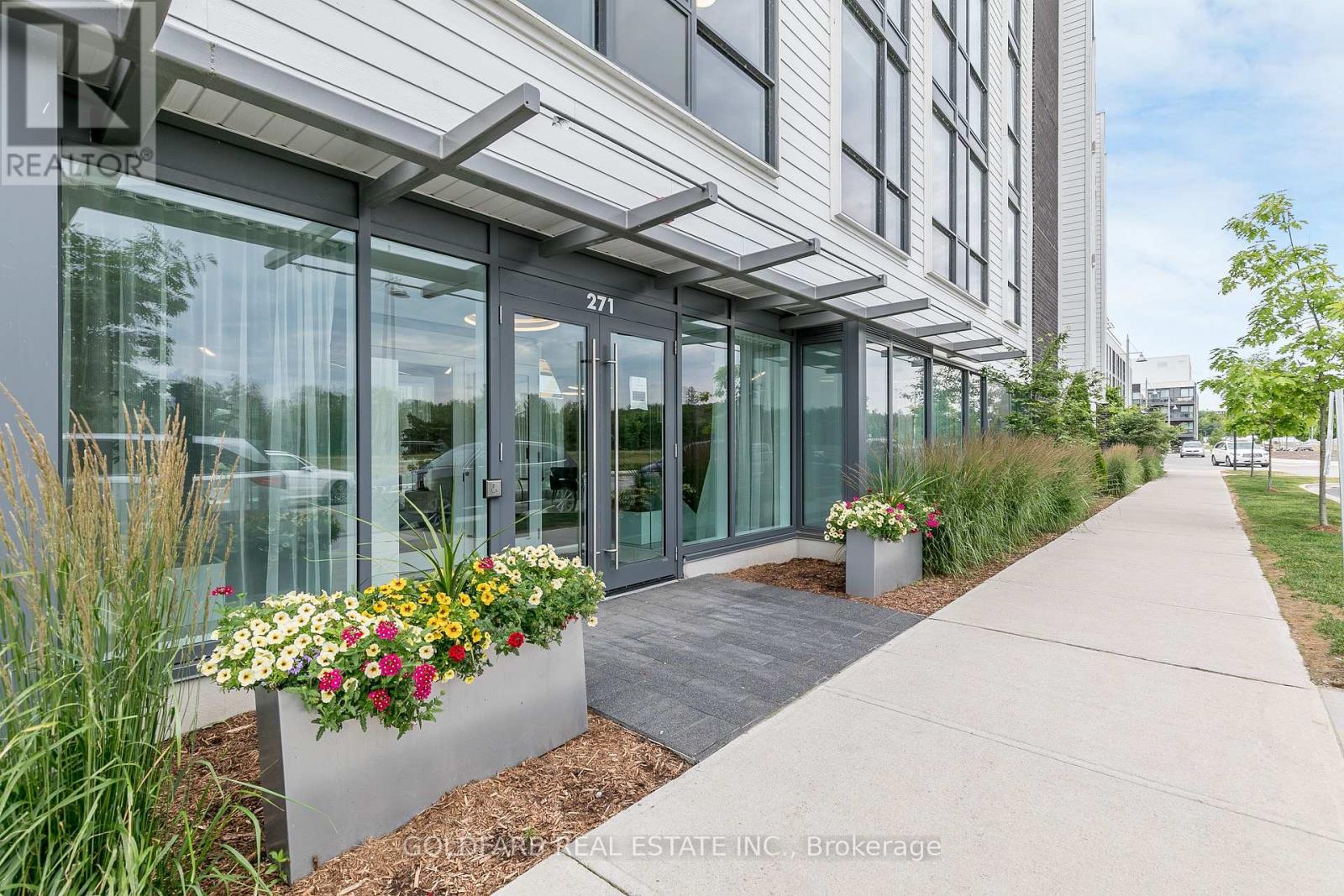 Source URL: https://ddfcdn.realtor.ca/listing/TS639098553758670000/reb82/highres/2/n12908242_2.jpg