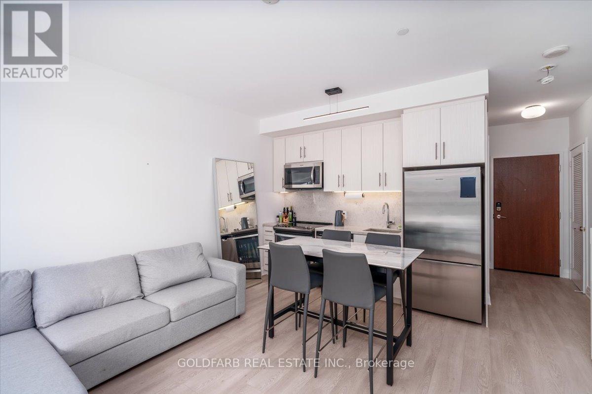 Source URL: https://ddfcdn.realtor.ca/listing/TS639098553758670000/reb82/highres/2/n12908242_4.jpg