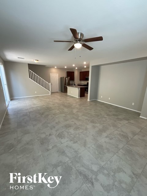 1106 E Dorrell Lane 3 Beds Apartment for Rent